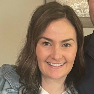 Meet your Posher, Ana